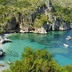 Tra Montagne E Mare Apartament *