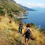 Tra Montagne E Mare Apartament Ispani
