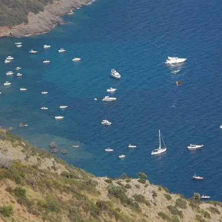 Lejlighed Tra Montagne E Mare *