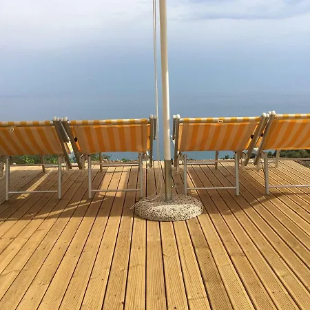 Apartment Tra Montagne E Mare
